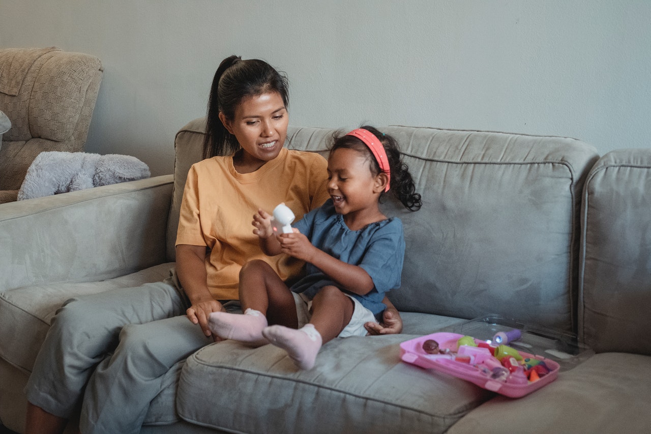 Family using pulse oximeter Malaysia